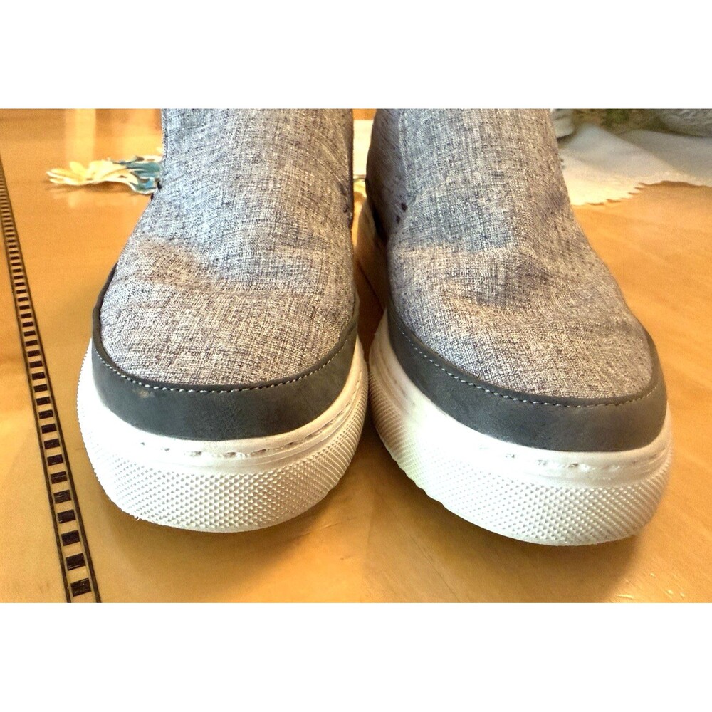 Hey Dude Gray slip on canvas Casual shoes Sz 8 Mens - Picture 3 of 9
